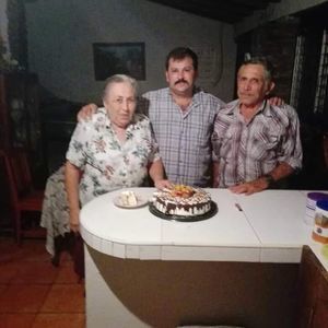 Meet your Posher, Maximo